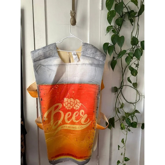 Spirit Halloween adult beer costume - Picture 1 of 8